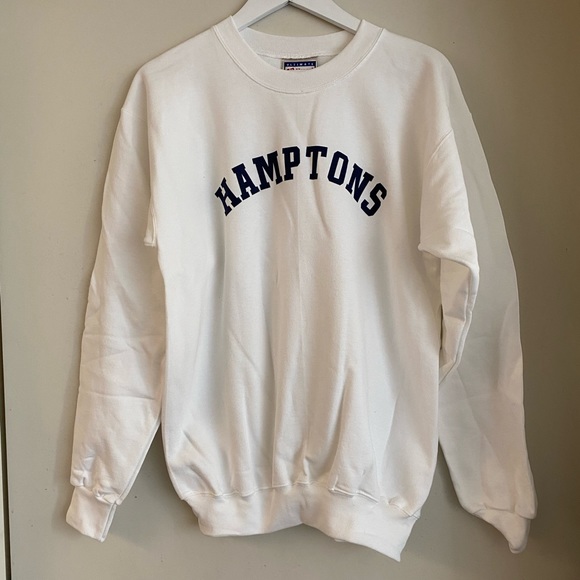 Hamptons Crewneck Sweatshirt - Picture 2 of 4